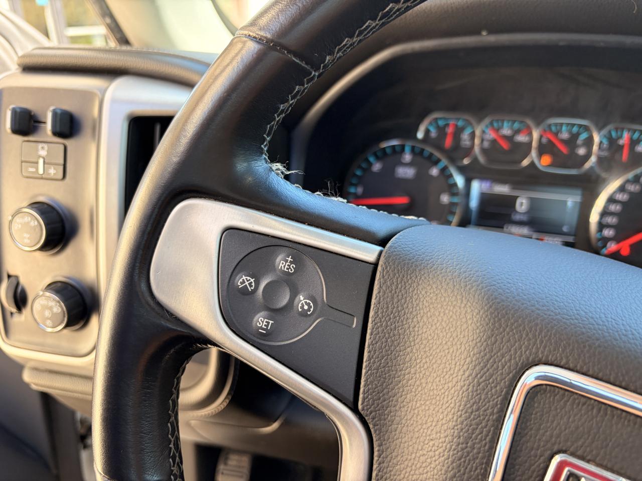 GMC Sierra photo 9