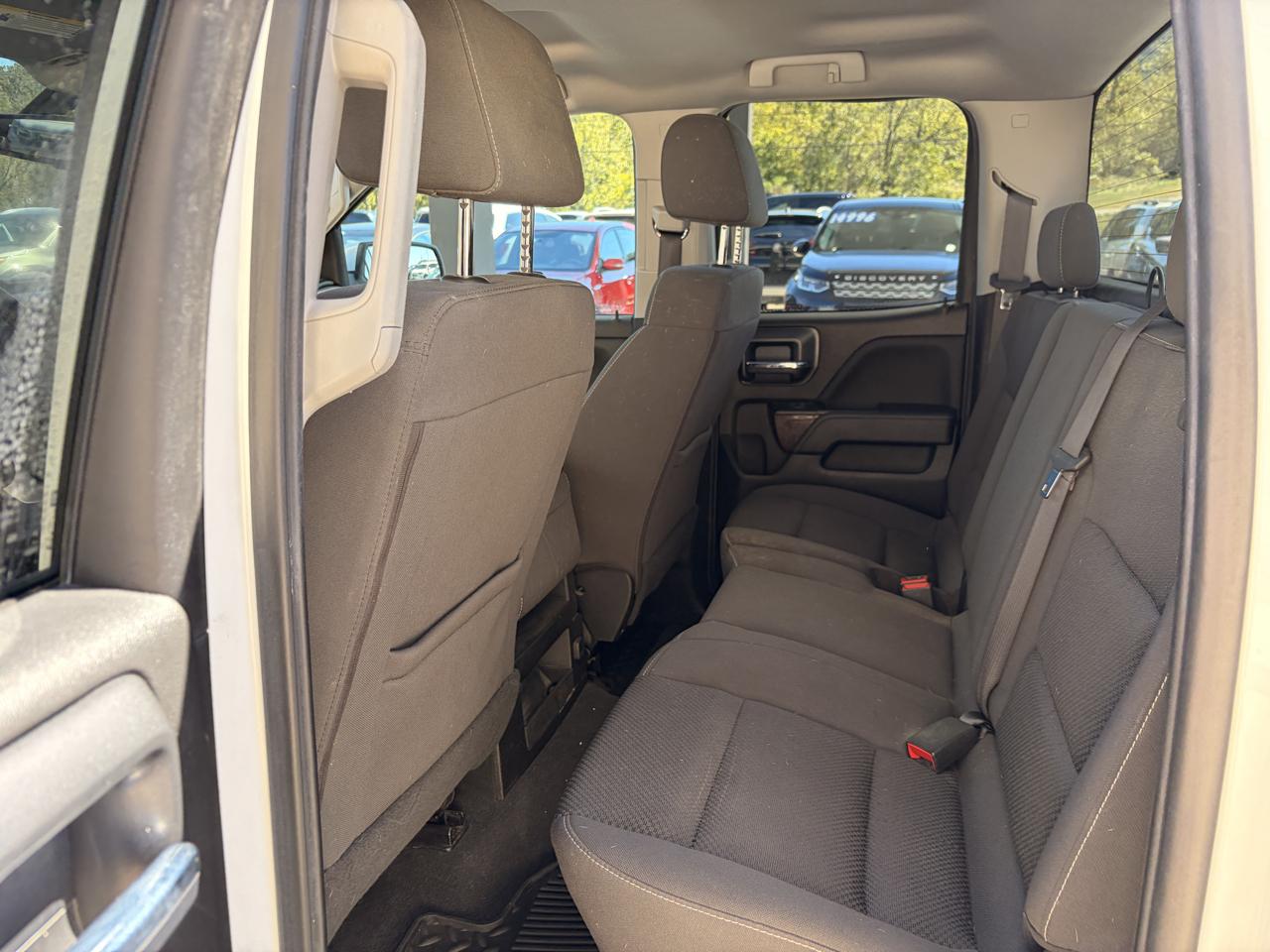 GMC Sierra photo 13