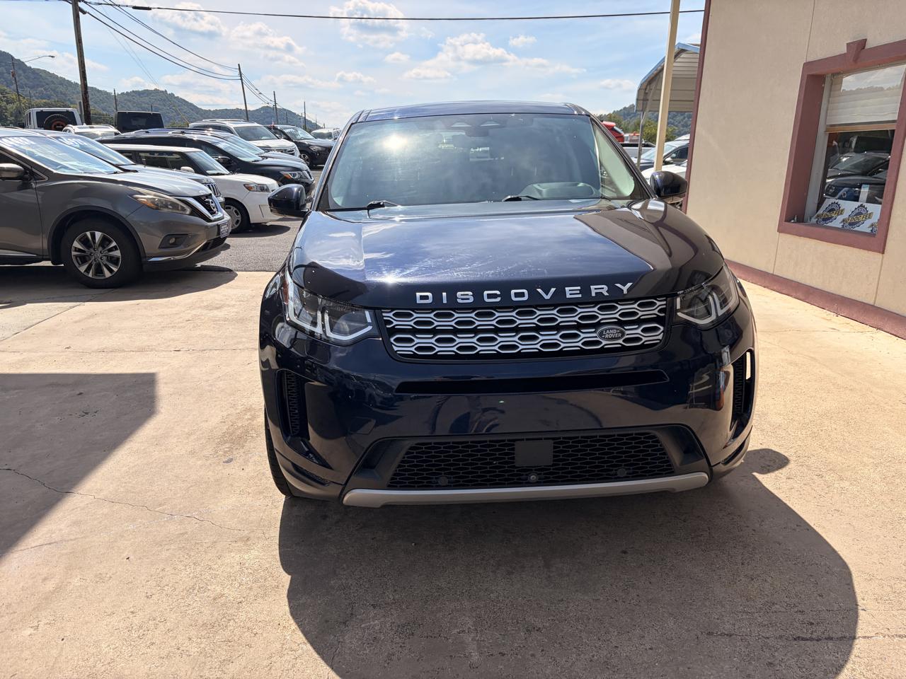 Land Rover Discovery Sport photo 2