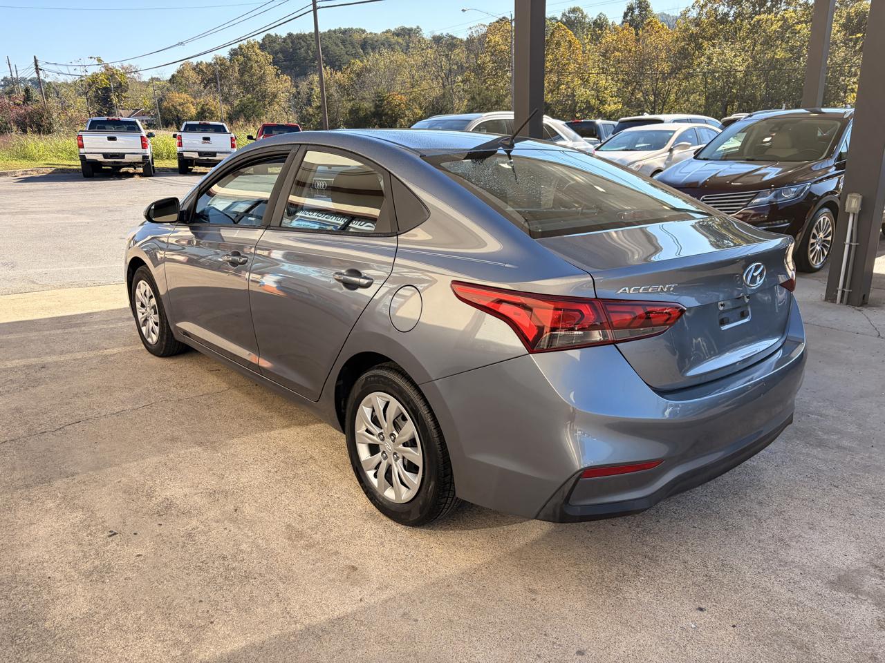 Hyundai Accent photo 17