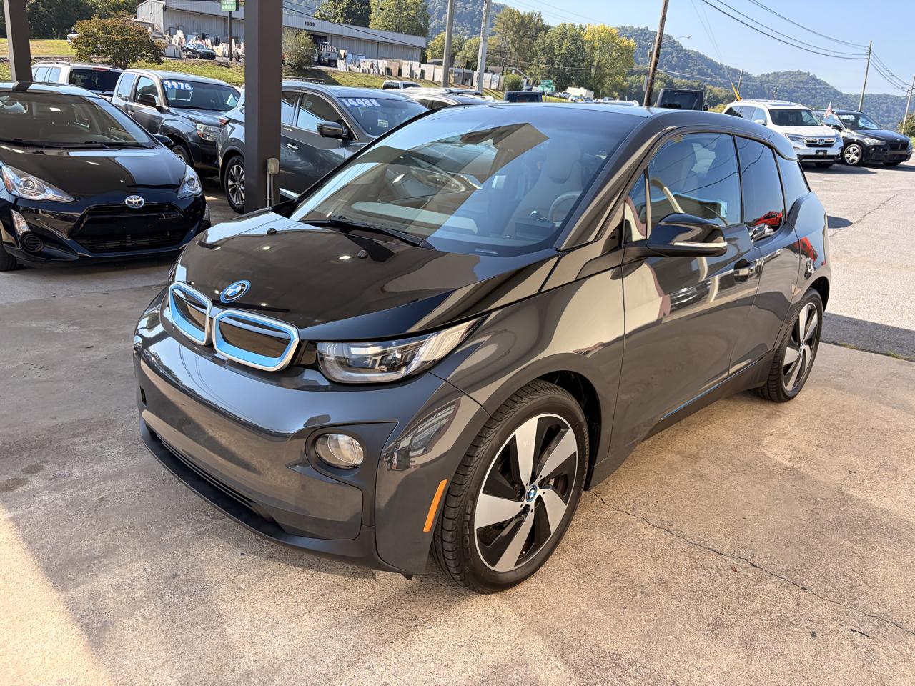 BMW i3 photo 3