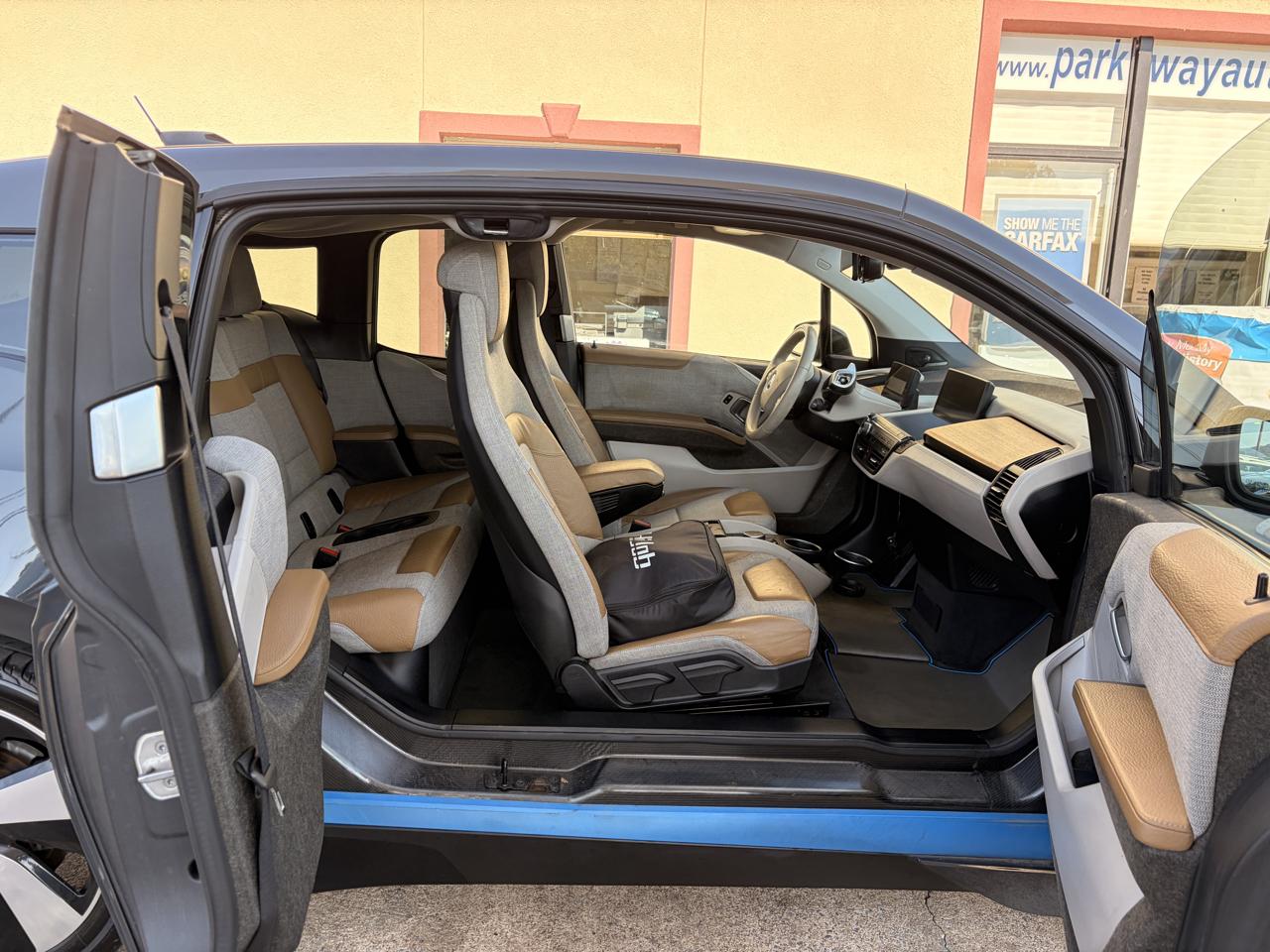 BMW i3 photo 12