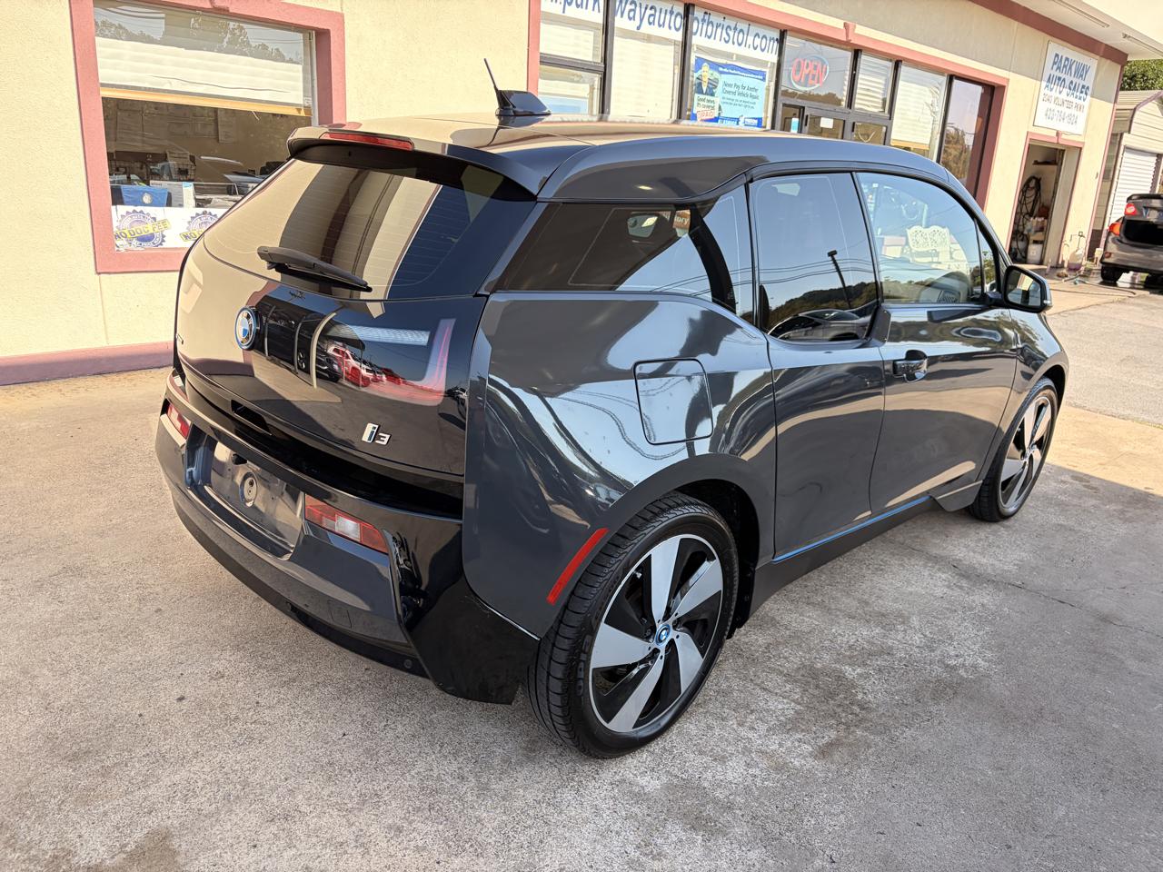 BMW i3 photo 16