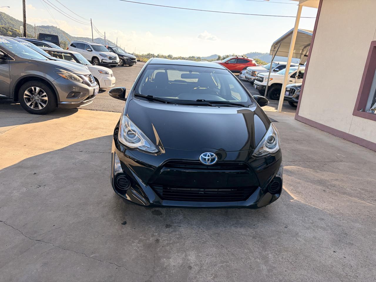 Toyota Prius c Four 2015