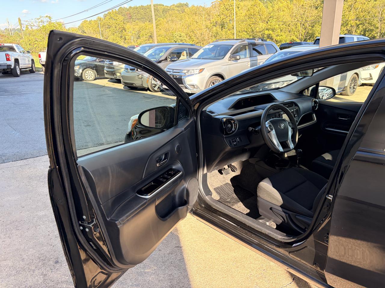 Toyota Prius c Four 2015