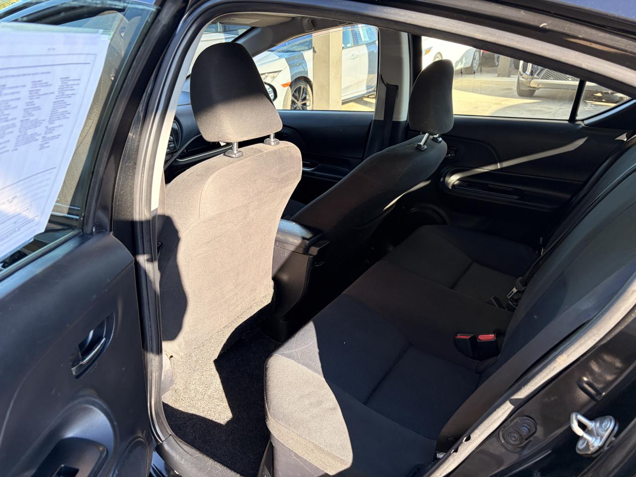 Toyota Prius c Four 2015