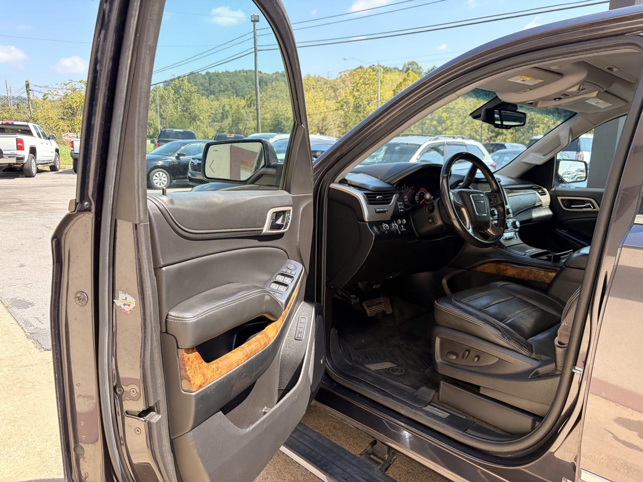 GMC Yukon Denali 4WD 2015