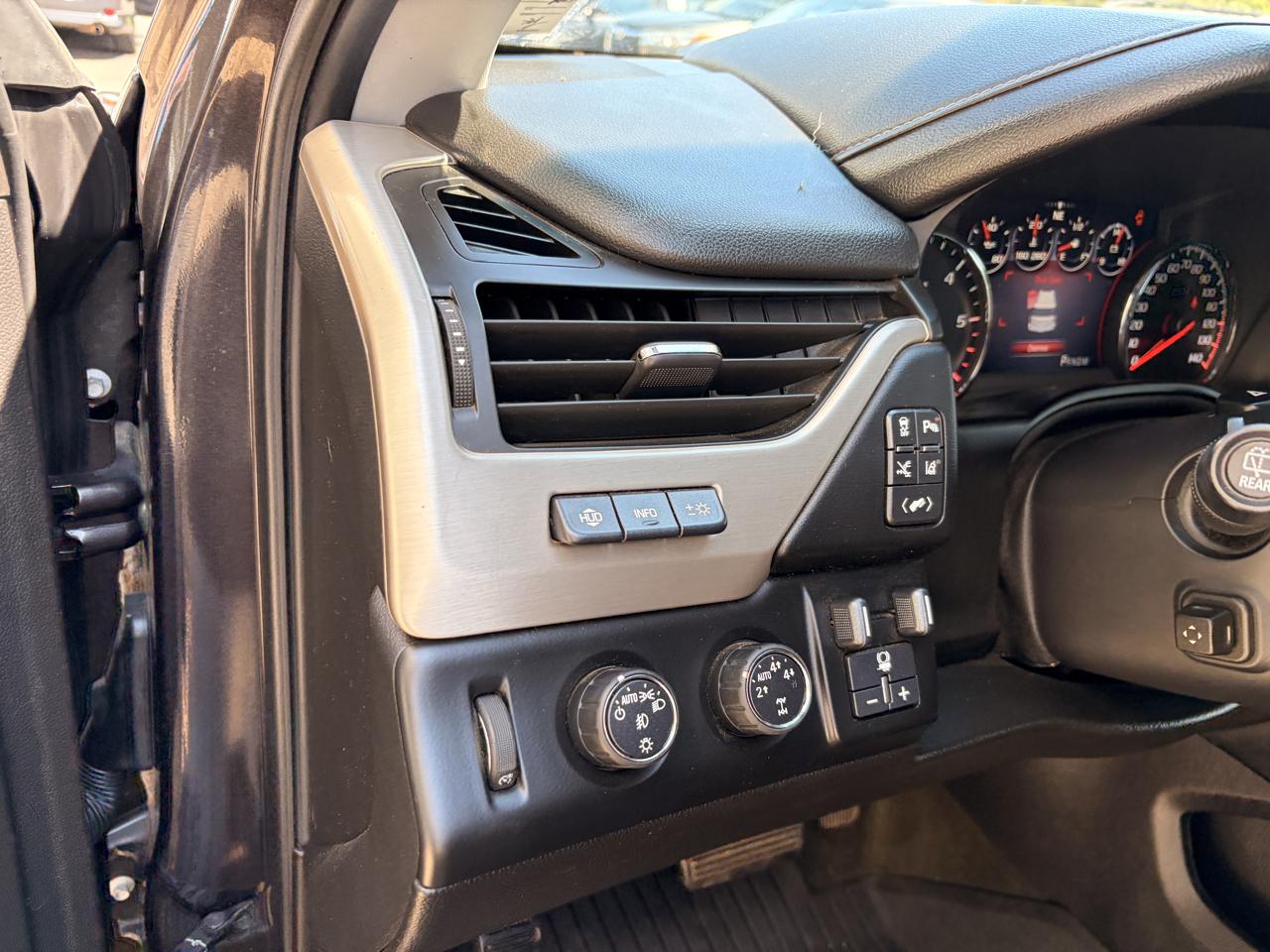GMC Yukon Denali 4WD 2015