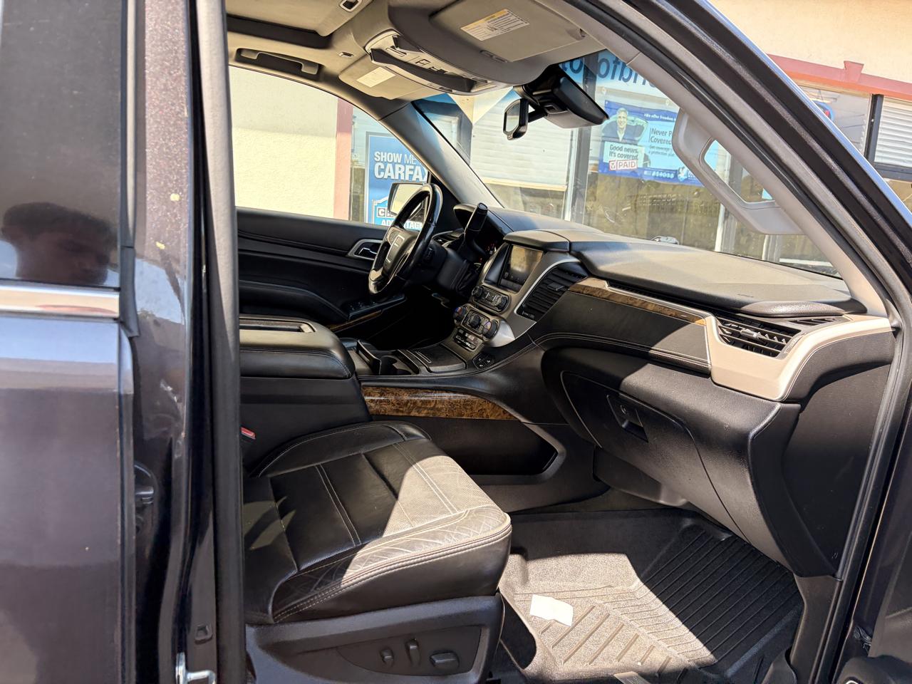 GMC Yukon Denali 4WD 2015