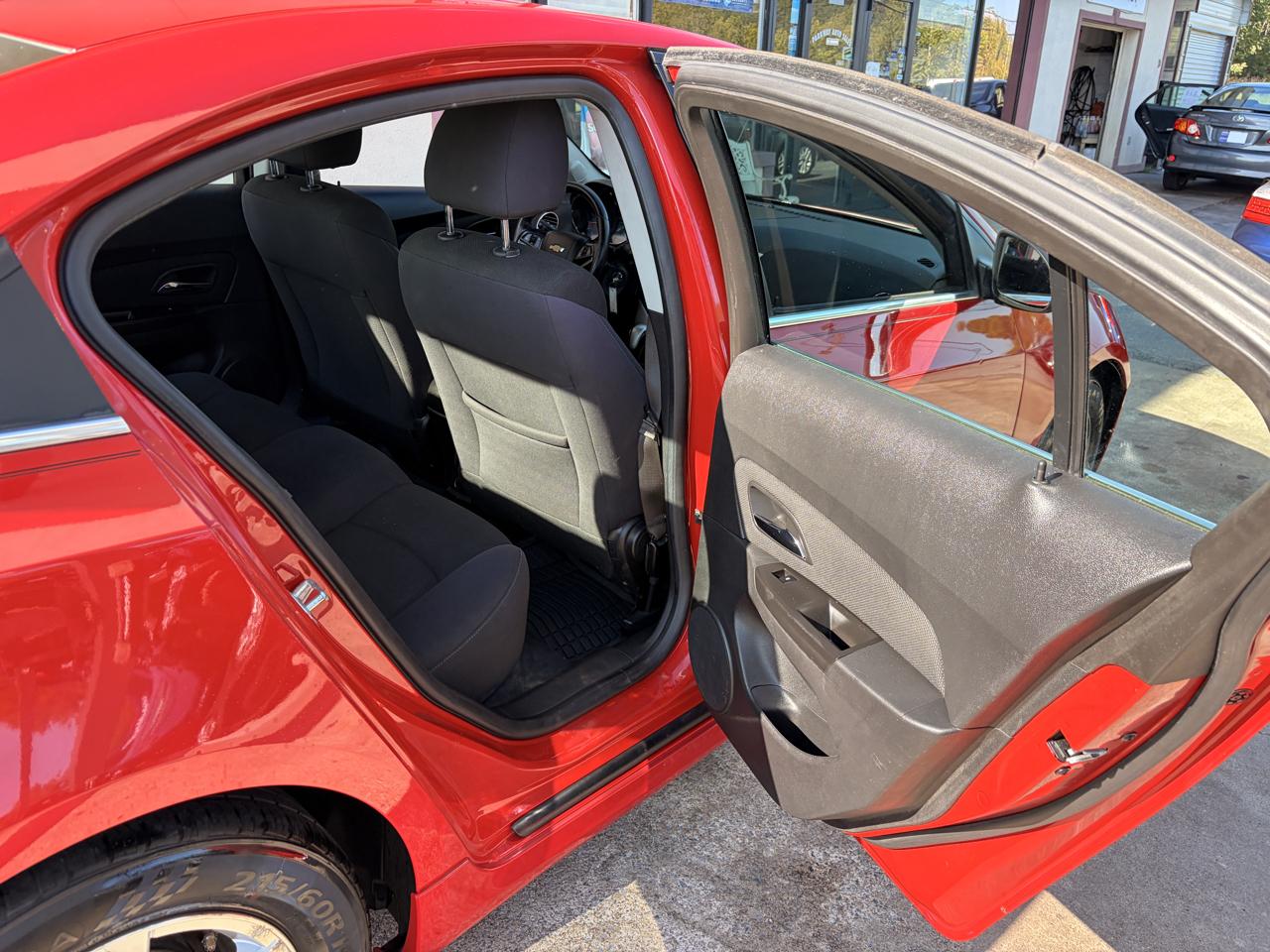 Chevrolet Cruze 1LT 2012