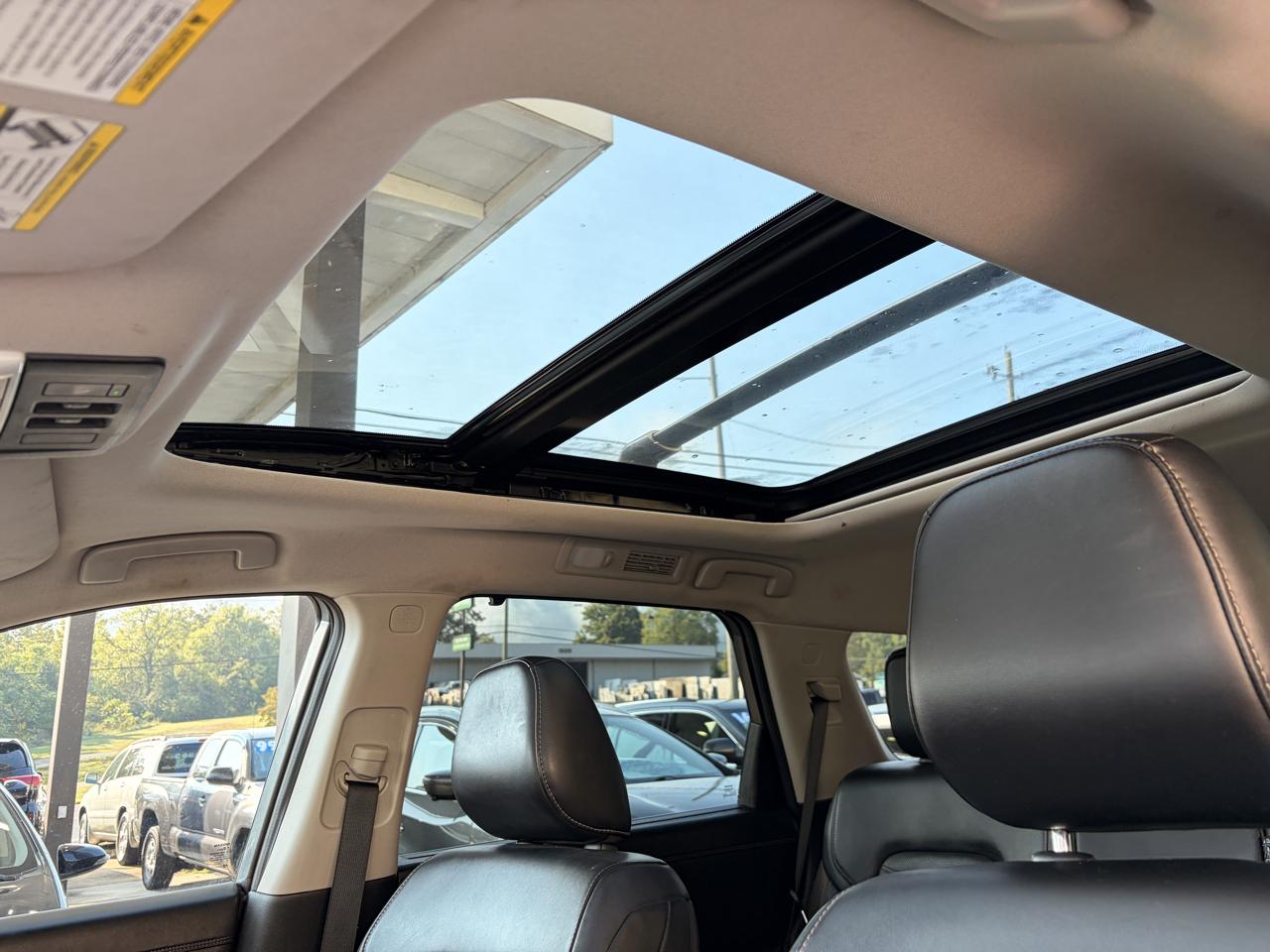 Nissan Pathfinder Platinum 4WD 2023