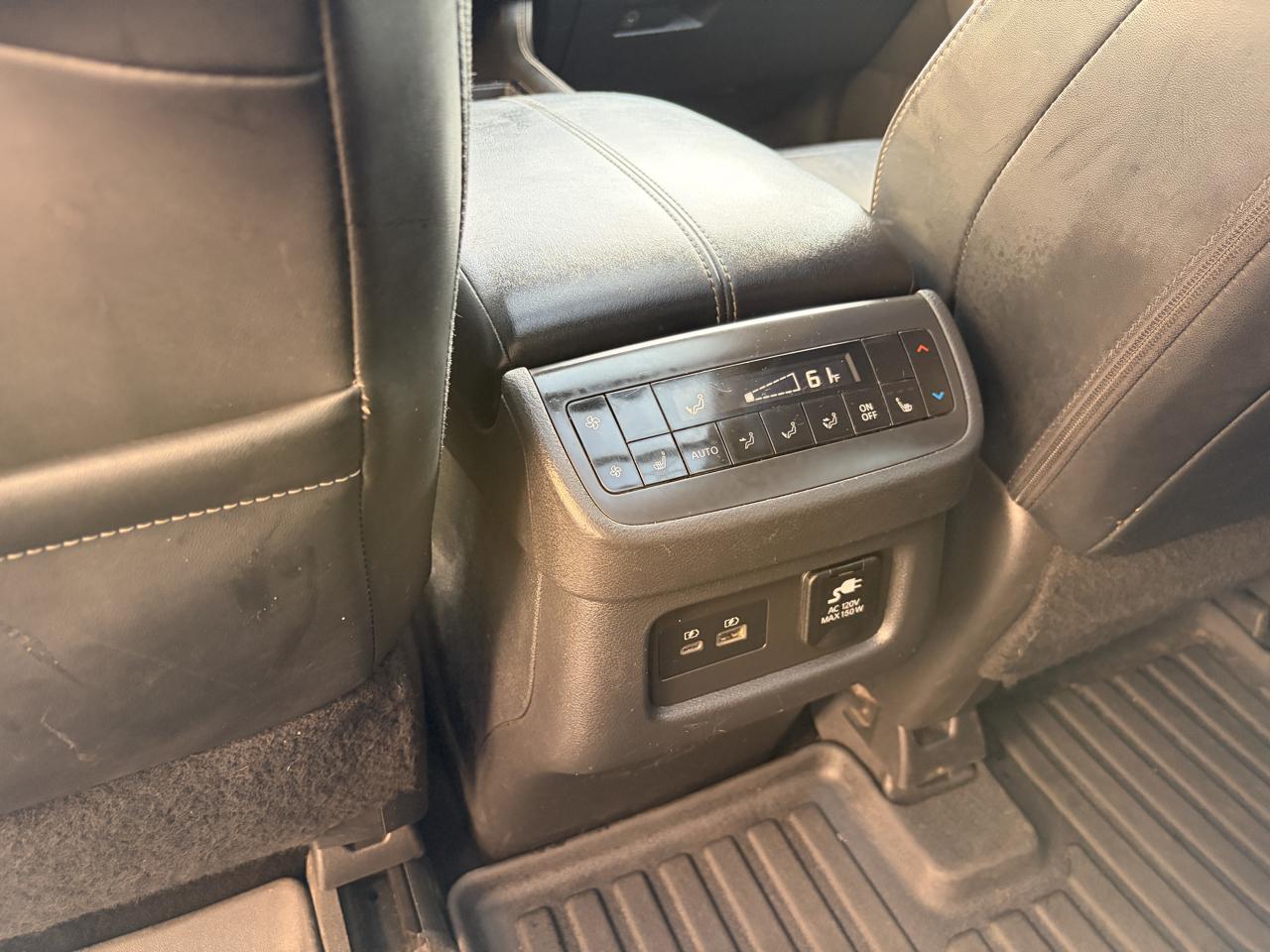 Nissan Pathfinder Platinum 4WD 2023