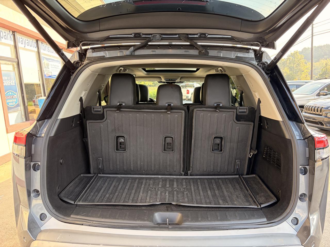 Nissan Pathfinder Platinum 4WD 2023