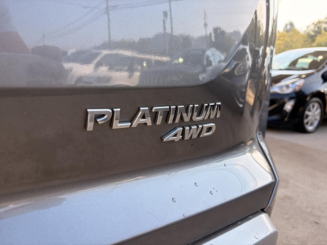 Nissan Pathfinder Platinum 4WD 2023