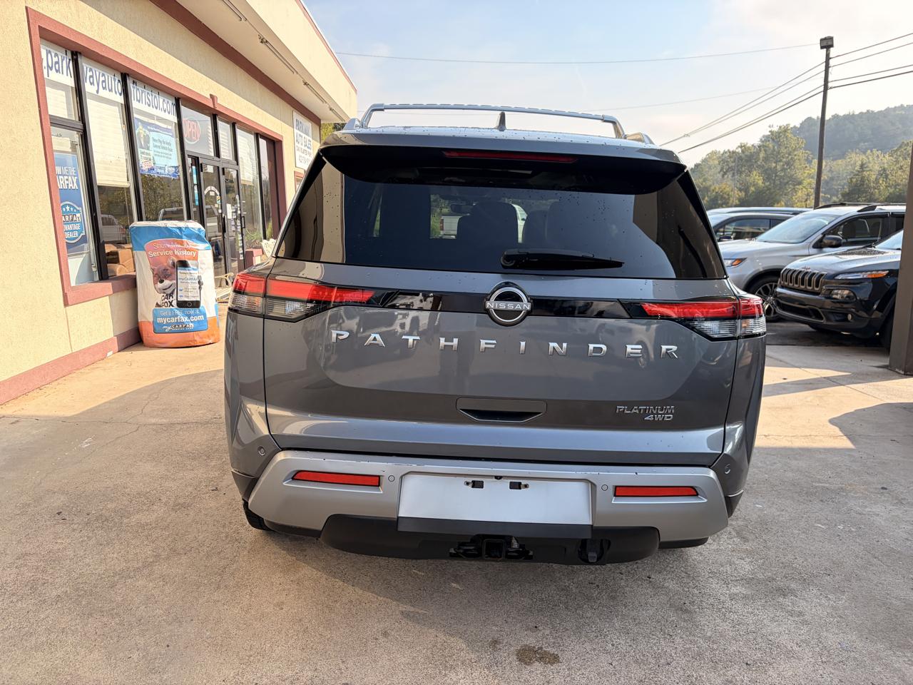 Nissan Pathfinder Platinum 4WD 2023