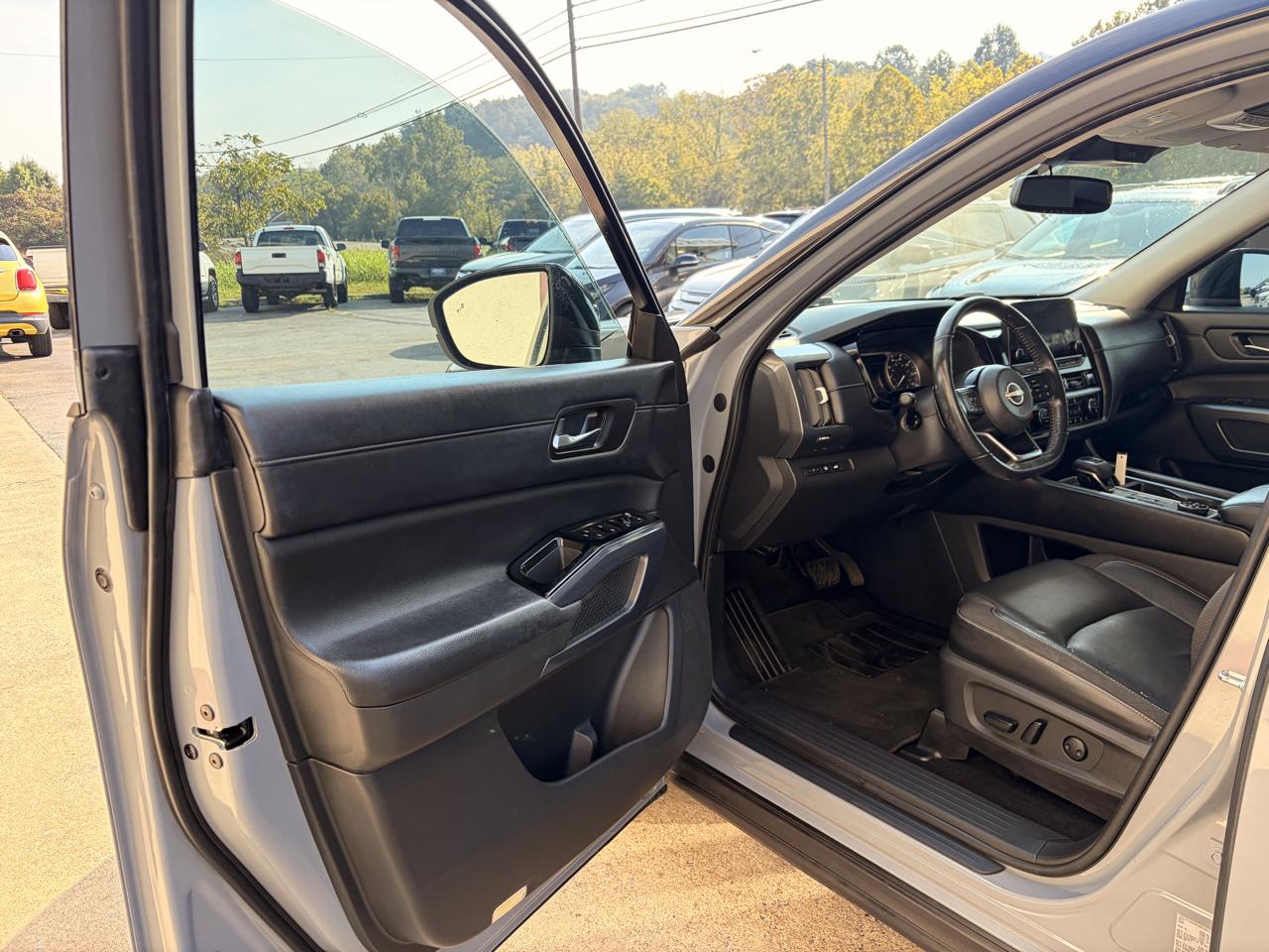 Nissan Pathfinder SL 4WD 2022