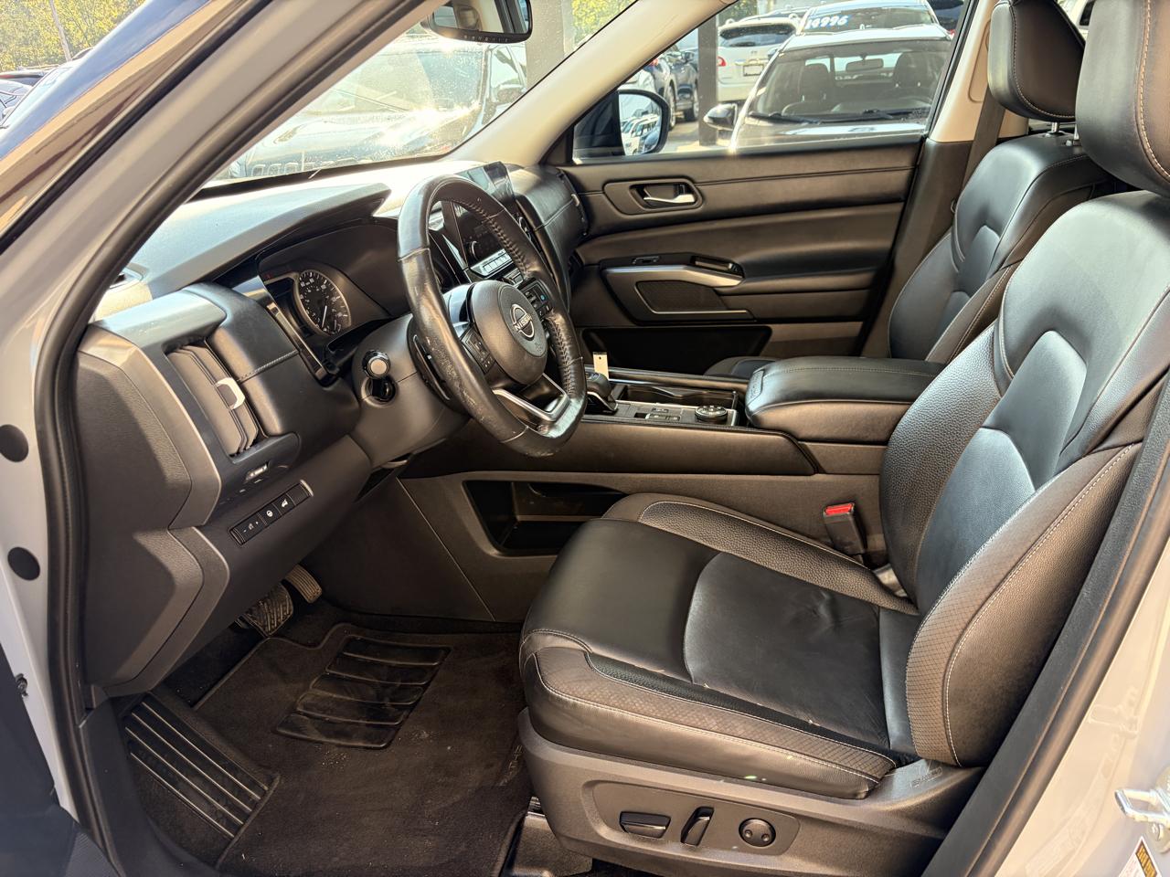 Nissan Pathfinder SL 4WD 2022