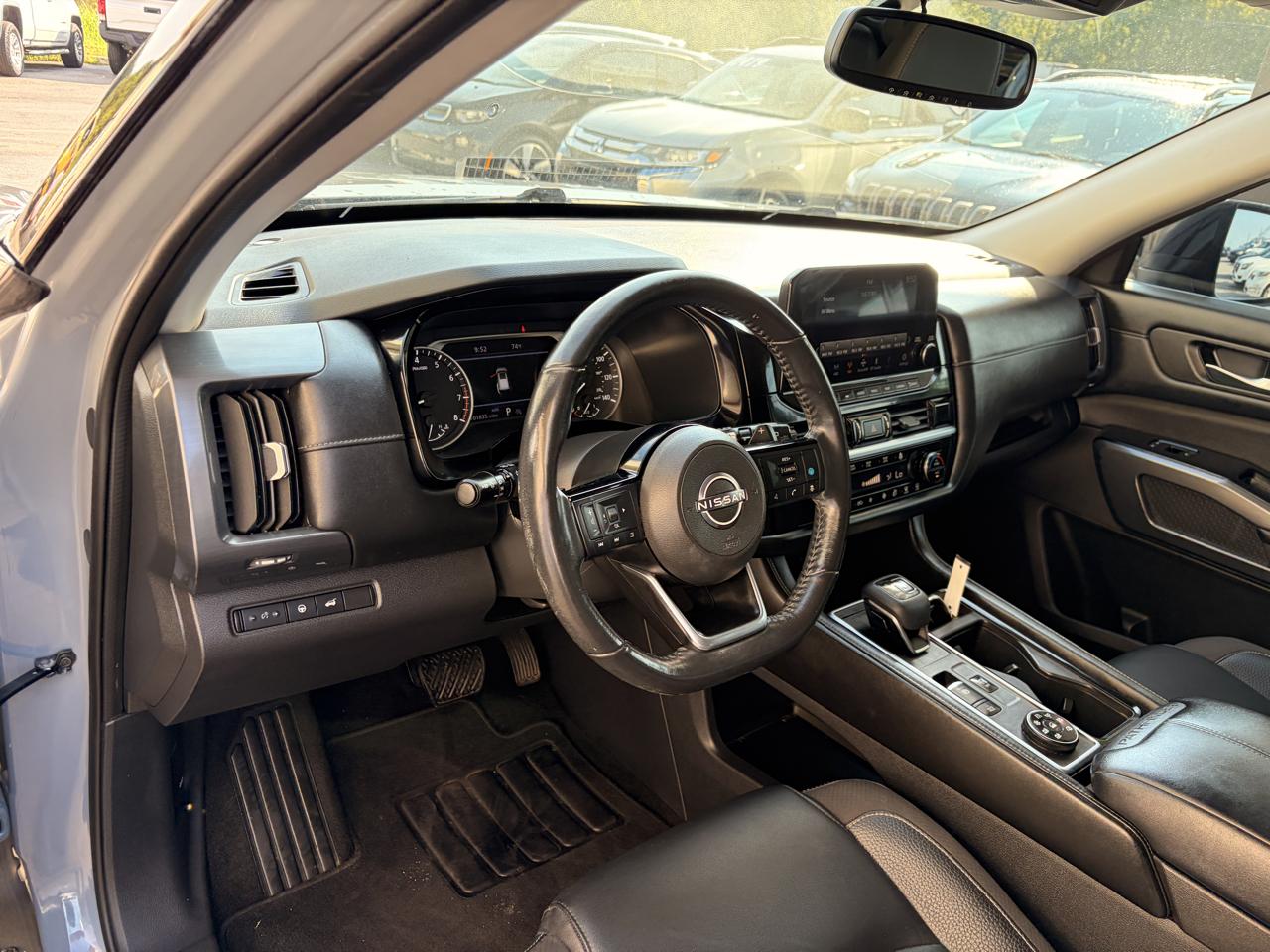 Nissan Pathfinder SL 4WD 2022
