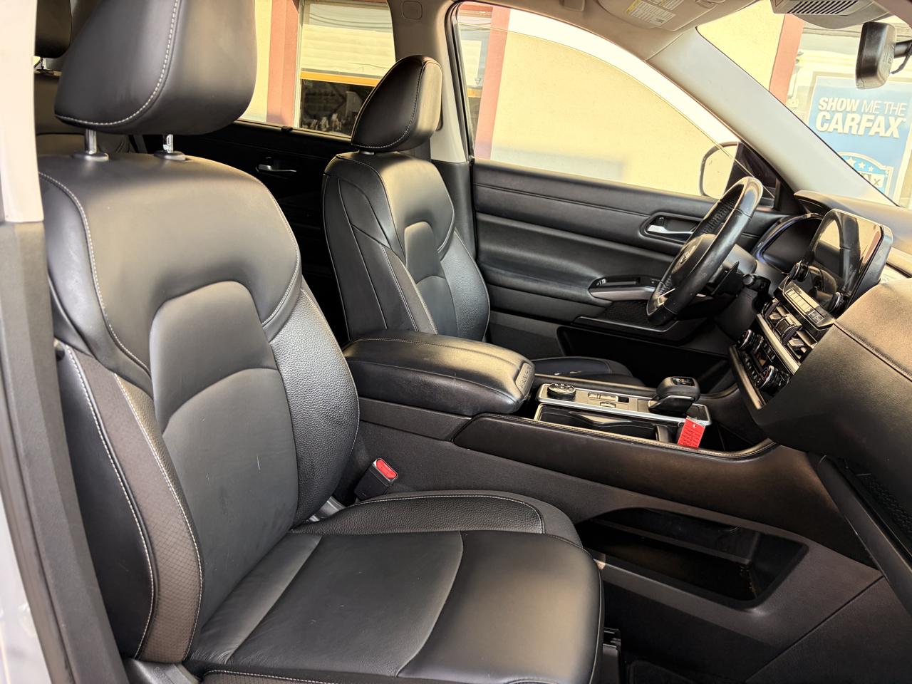 Nissan Pathfinder SL 4WD 2022