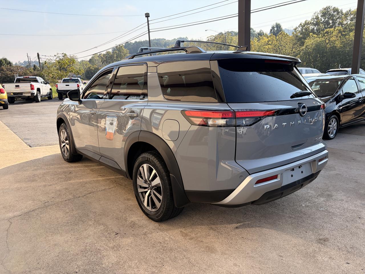 Nissan Pathfinder SL 4WD 2022