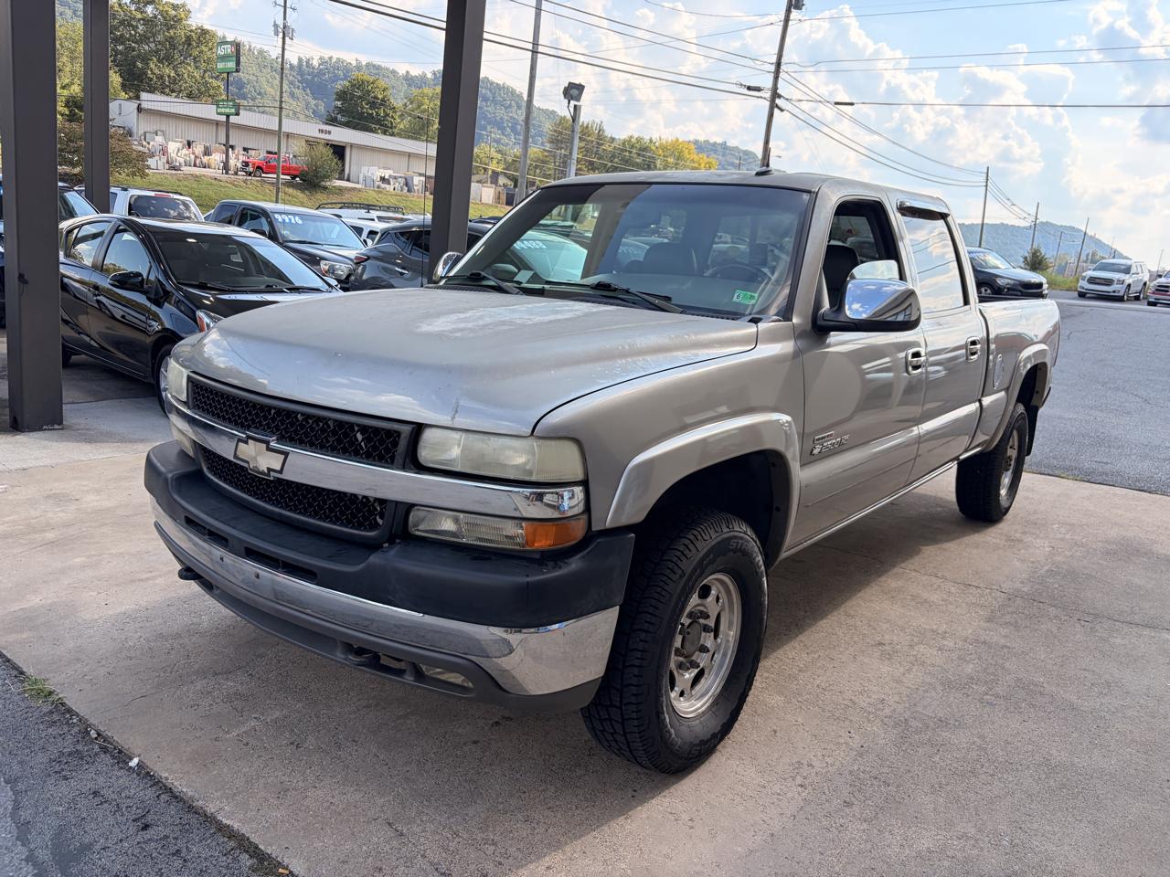 Chevrolet Silverado 2500HD Crew Cab Long Bed 4WD 2002
