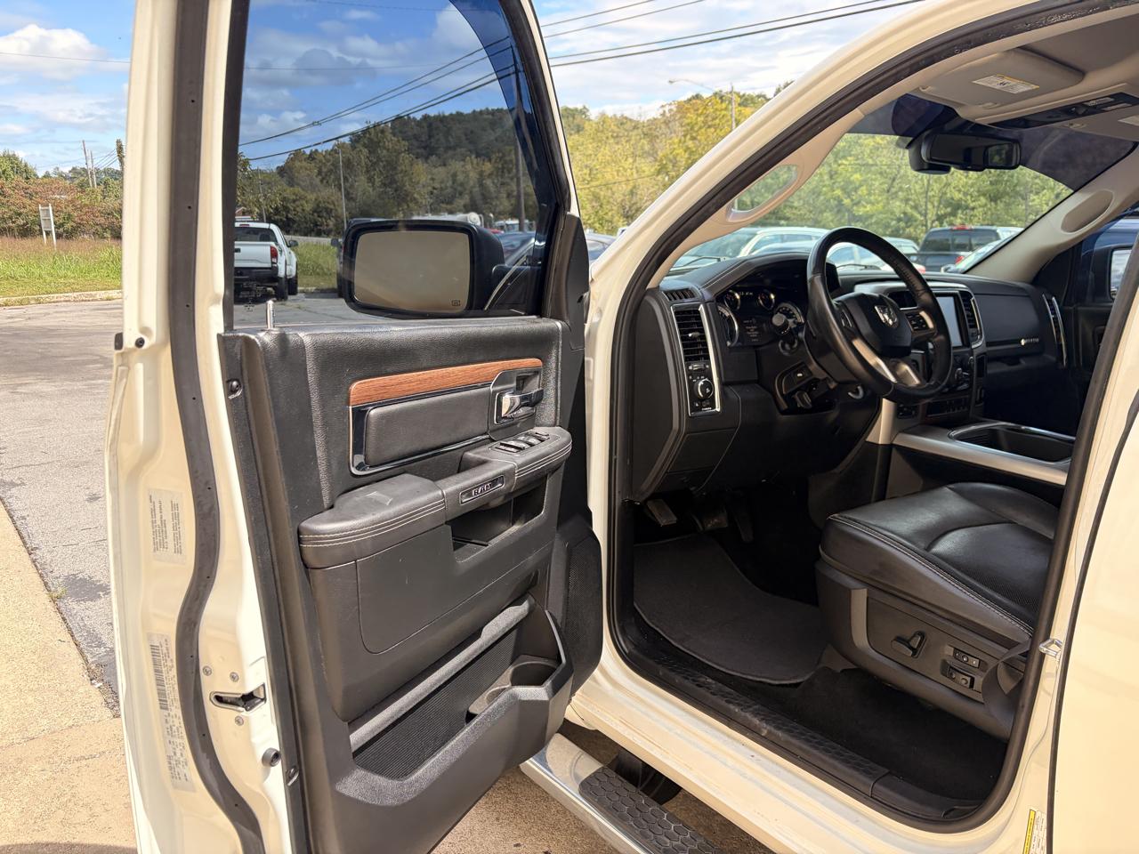 Ram 1500 photo 4