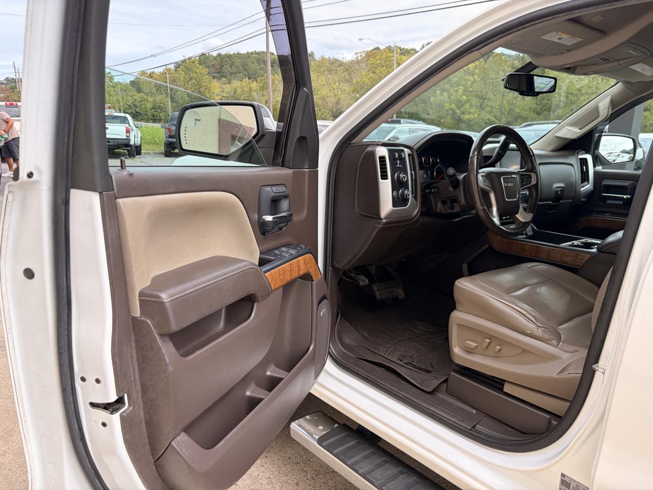 GMC Sierra photo 4