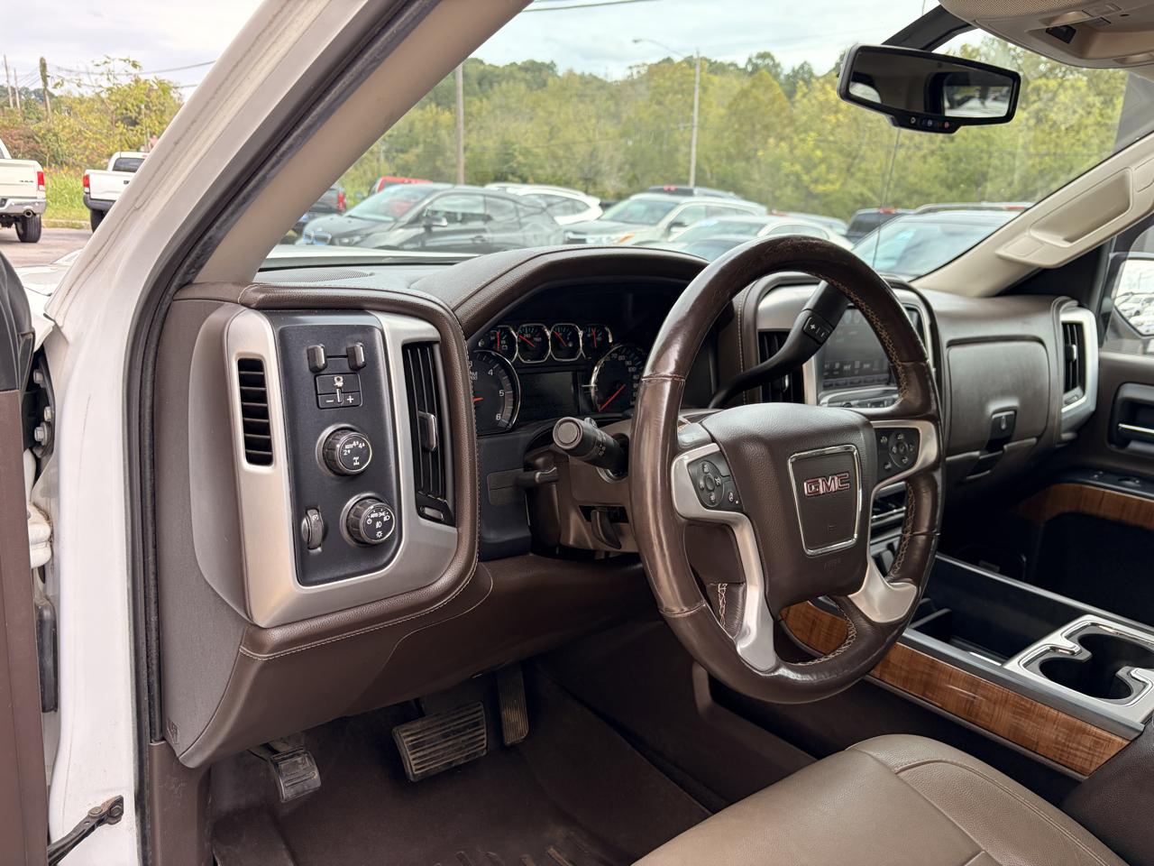GMC Sierra photo 6