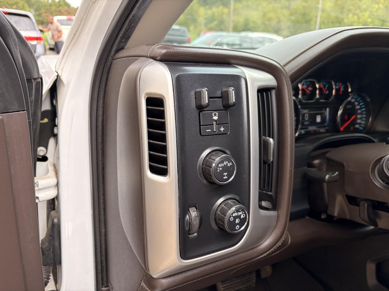GMC Sierra photo 7
