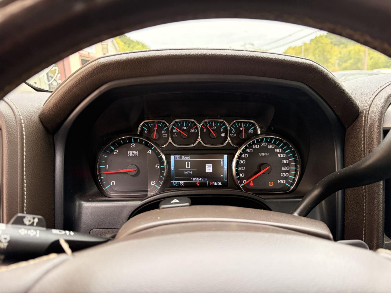 GMC Sierra photo 8