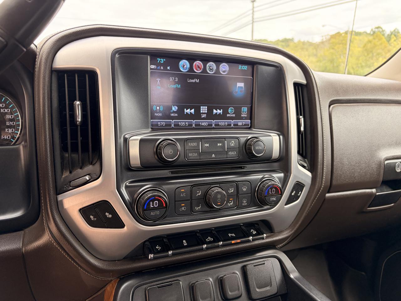 GMC Sierra photo 11