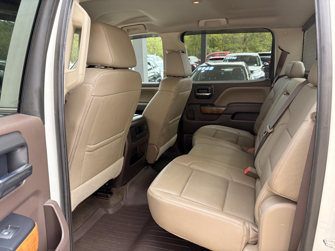 GMC Sierra photo 13