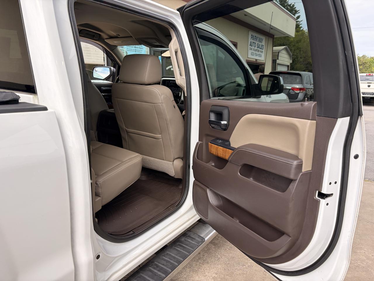 GMC Sierra photo 15