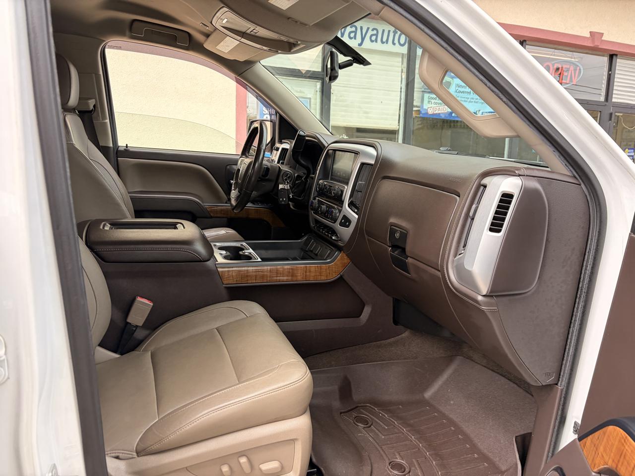 GMC Sierra photo 18