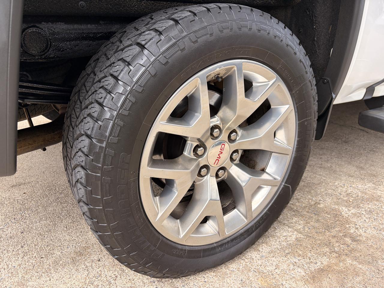 GMC Sierra photo 23