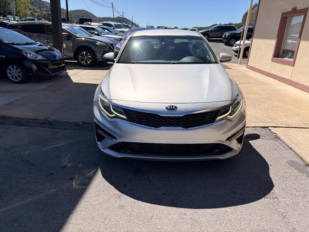 Kia Optima photo 2
