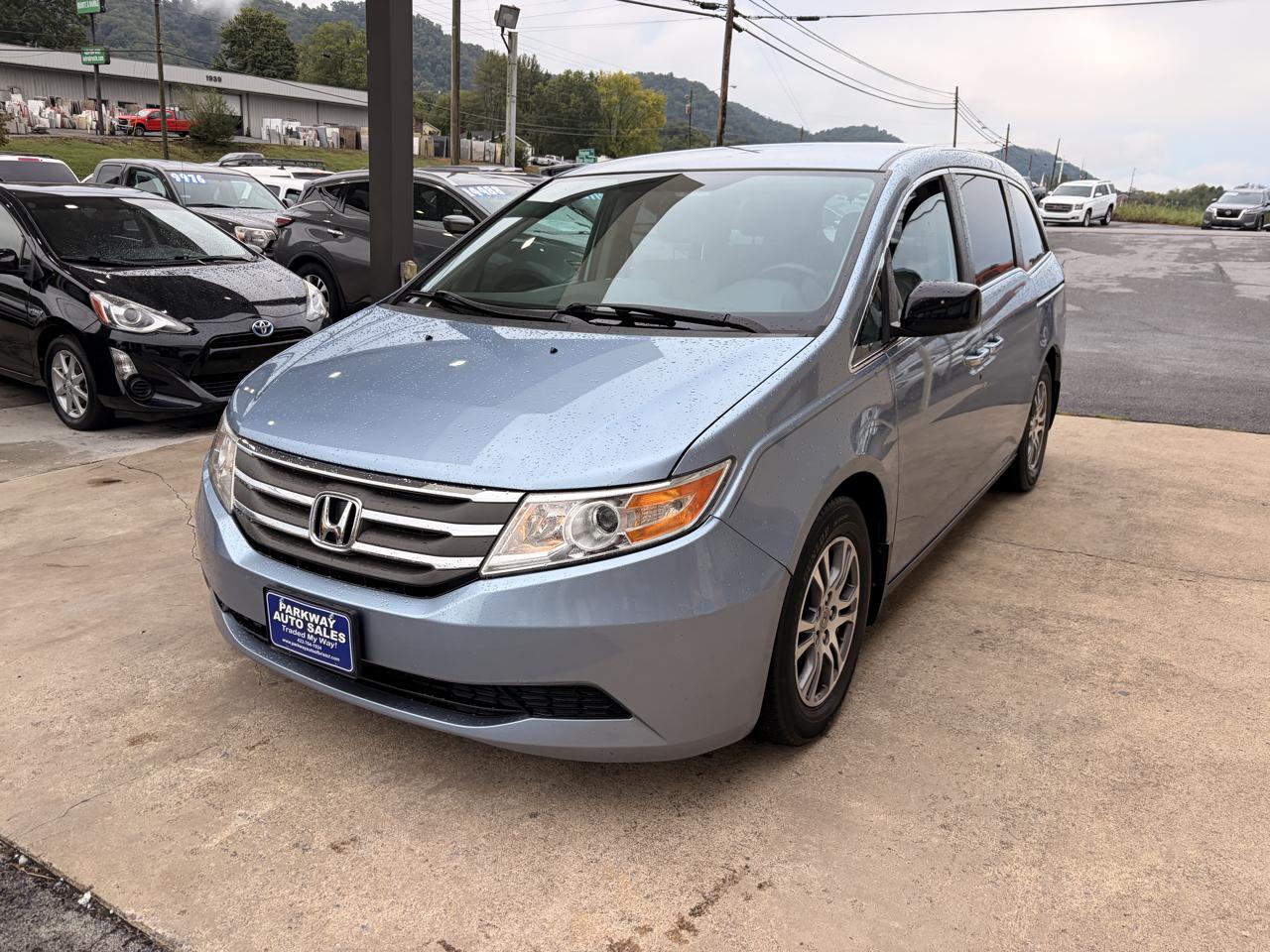 Honda Odyssey photo 3