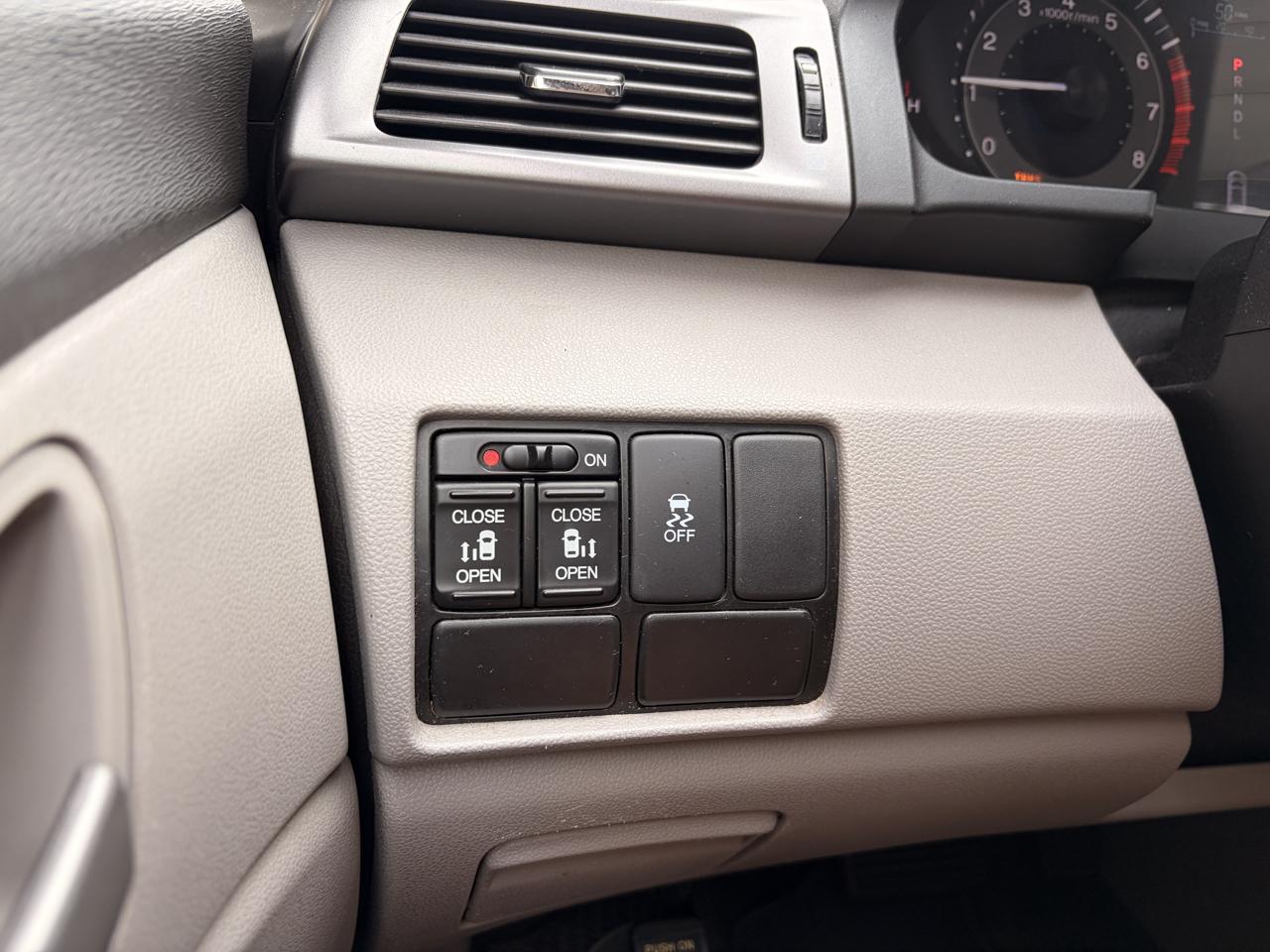 Honda Odyssey photo 9