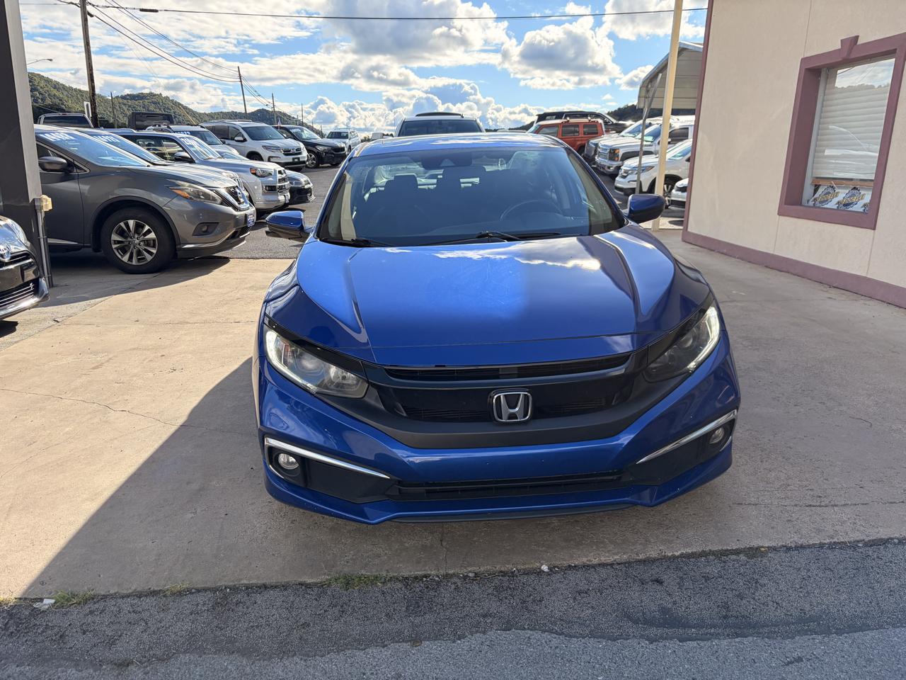 Honda Civic photo 2