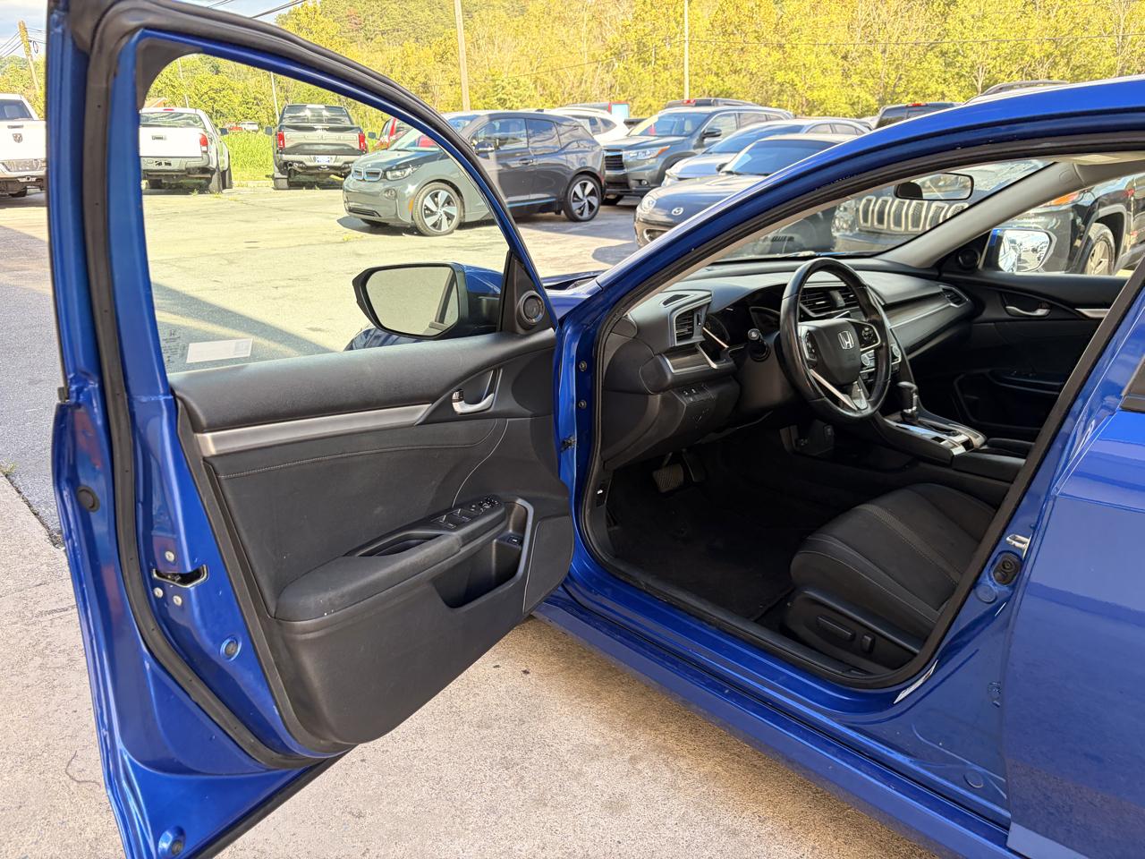 Honda Civic photo 4