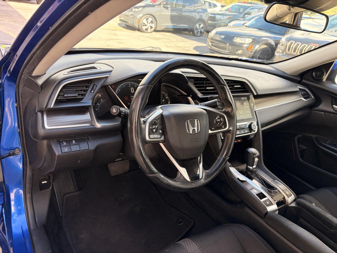 Honda Civic photo 5