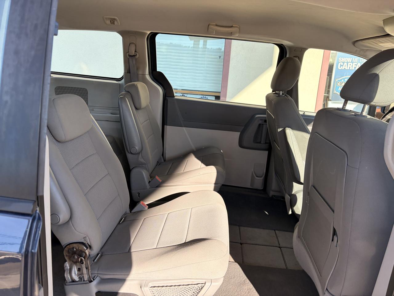 Dodge Grand Caravan photo 11