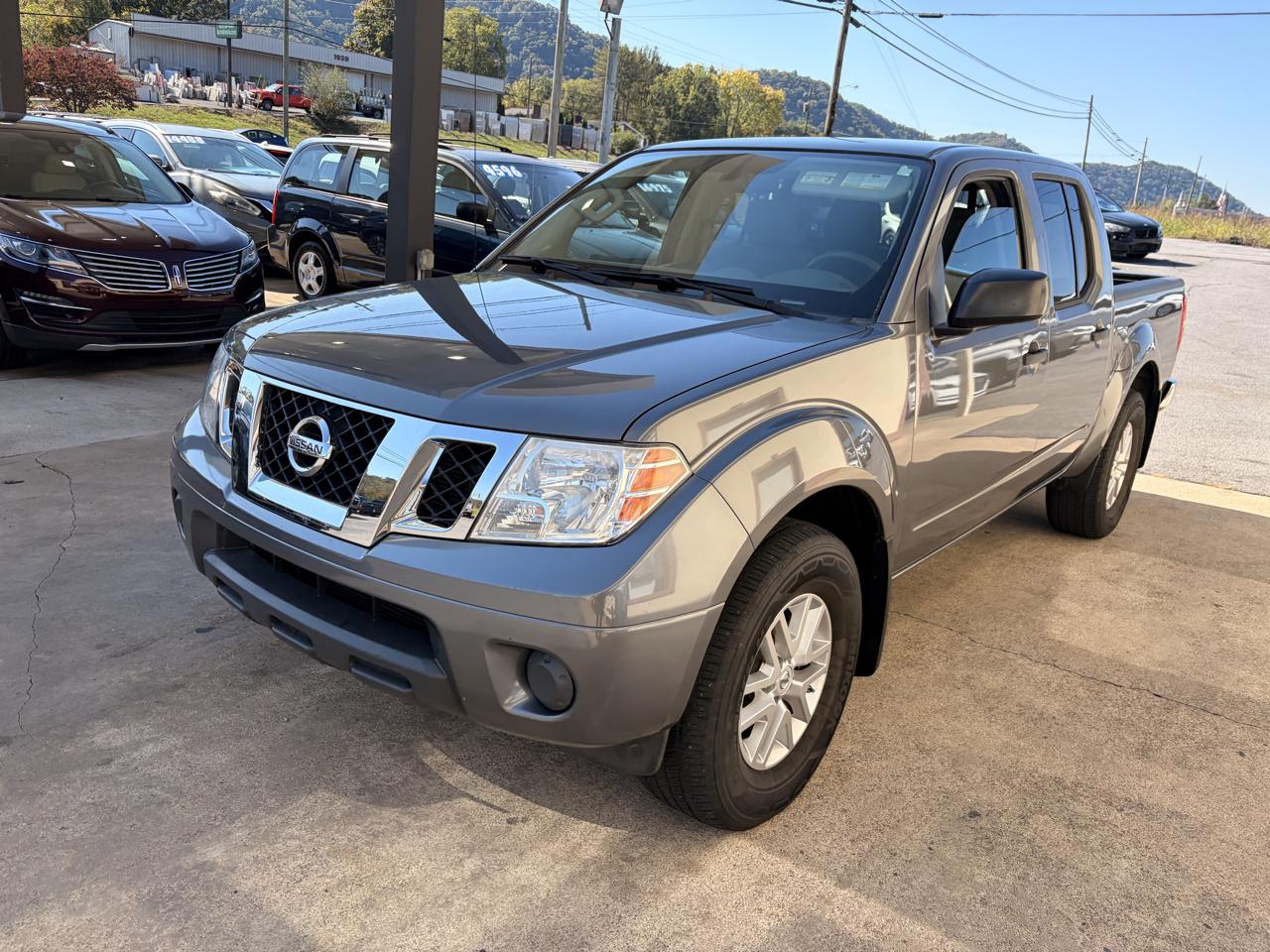 Nissan Frontier photo 3