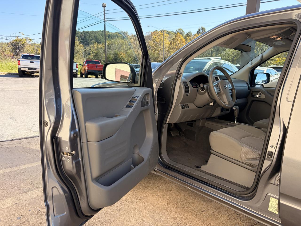Nissan Frontier photo 4