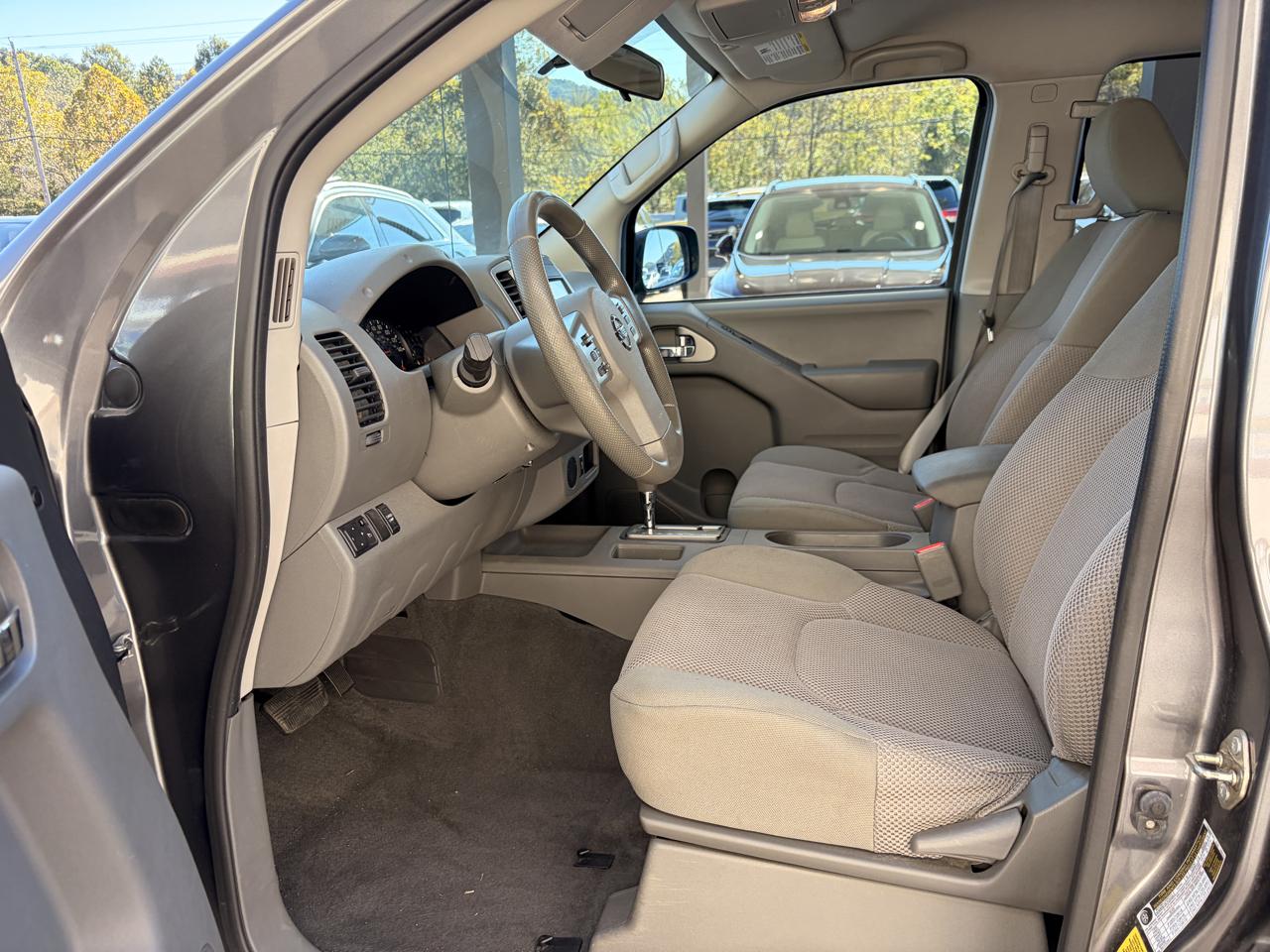 Nissan Frontier photo 5
