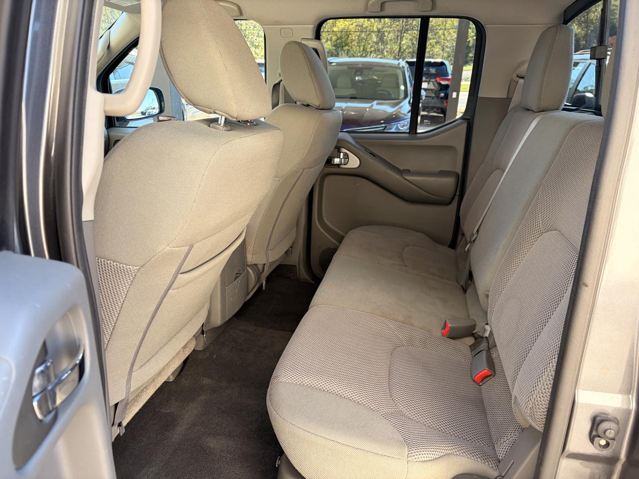 Nissan Frontier photo 12