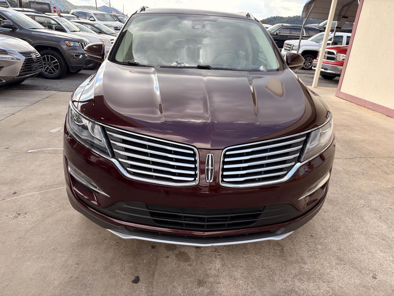 Lincoln MKC photo 2