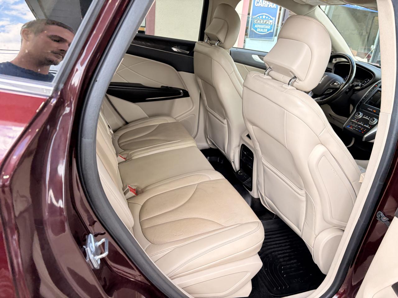 Lincoln MKC photo 15