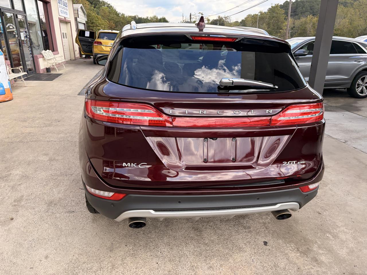 Lincoln MKC photo 19
