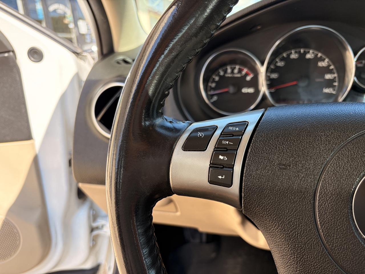 Pontiac G6 Base 2010